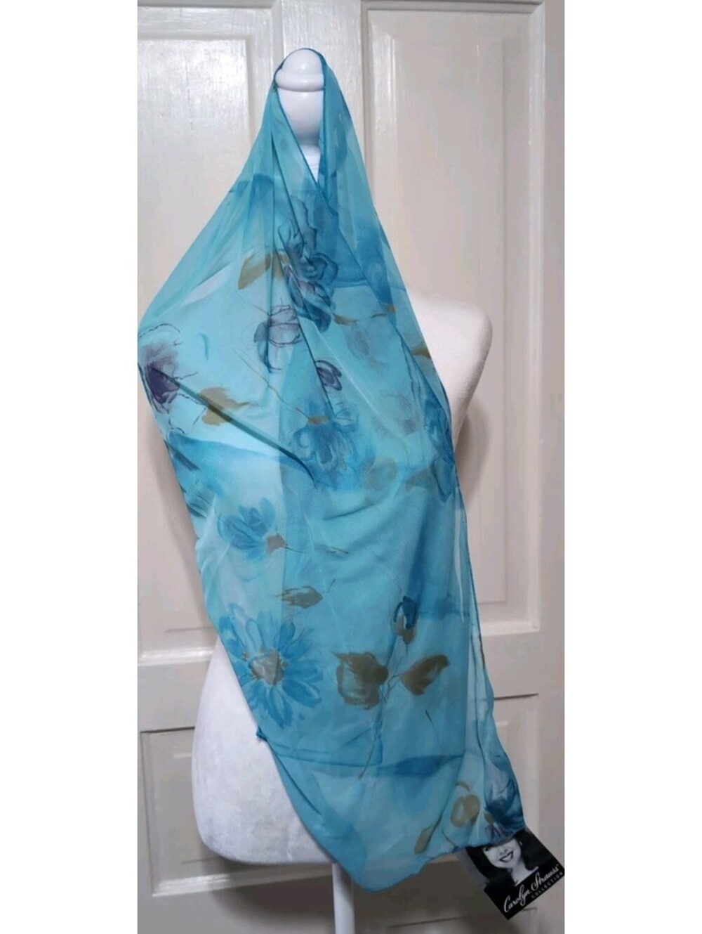 Vtg CAROLYN STRAUSS Scarf Blue Floral Pattern NWT Deadstock USA 62x12(1562)E